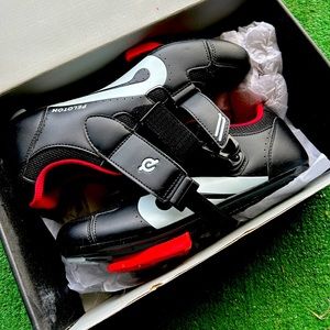Women’s peloton riding shoes